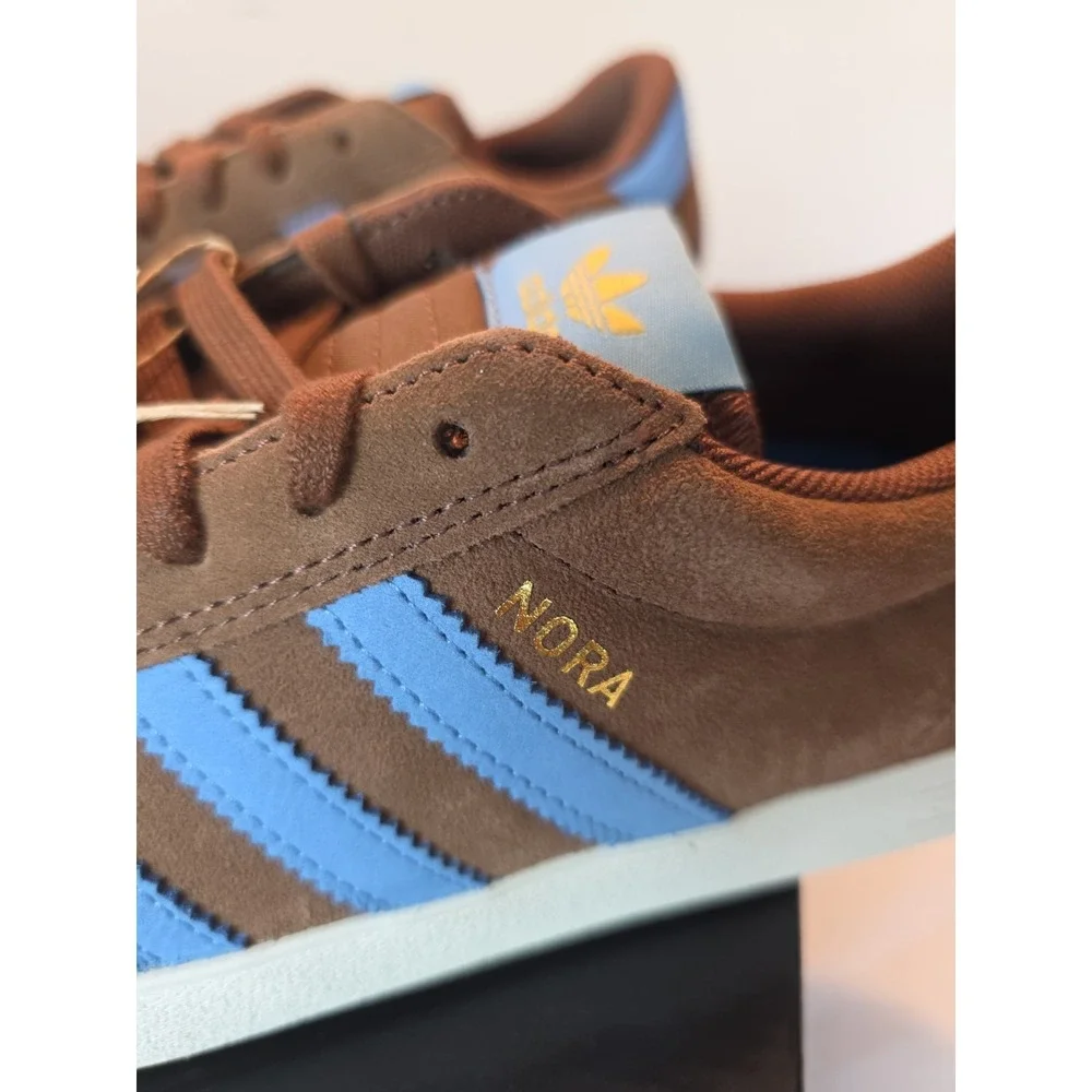 Adidas Nora Unisex New With Box Sneakers Men 11 Women 12 Brown/Blue JP8595 Skate